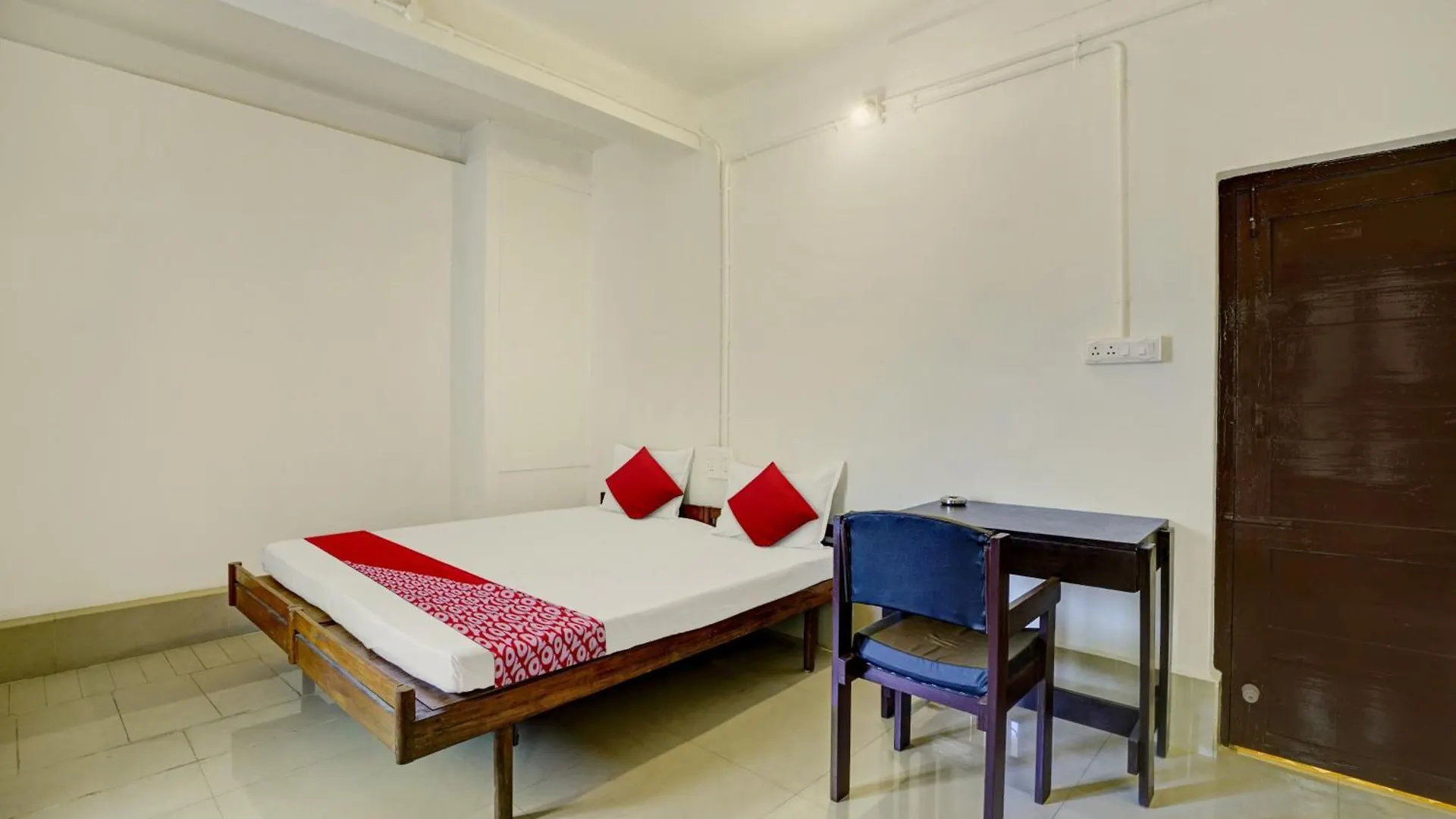 Super Hotel O Ceasar Palace Annex Thodupuzha 4*,  Índia