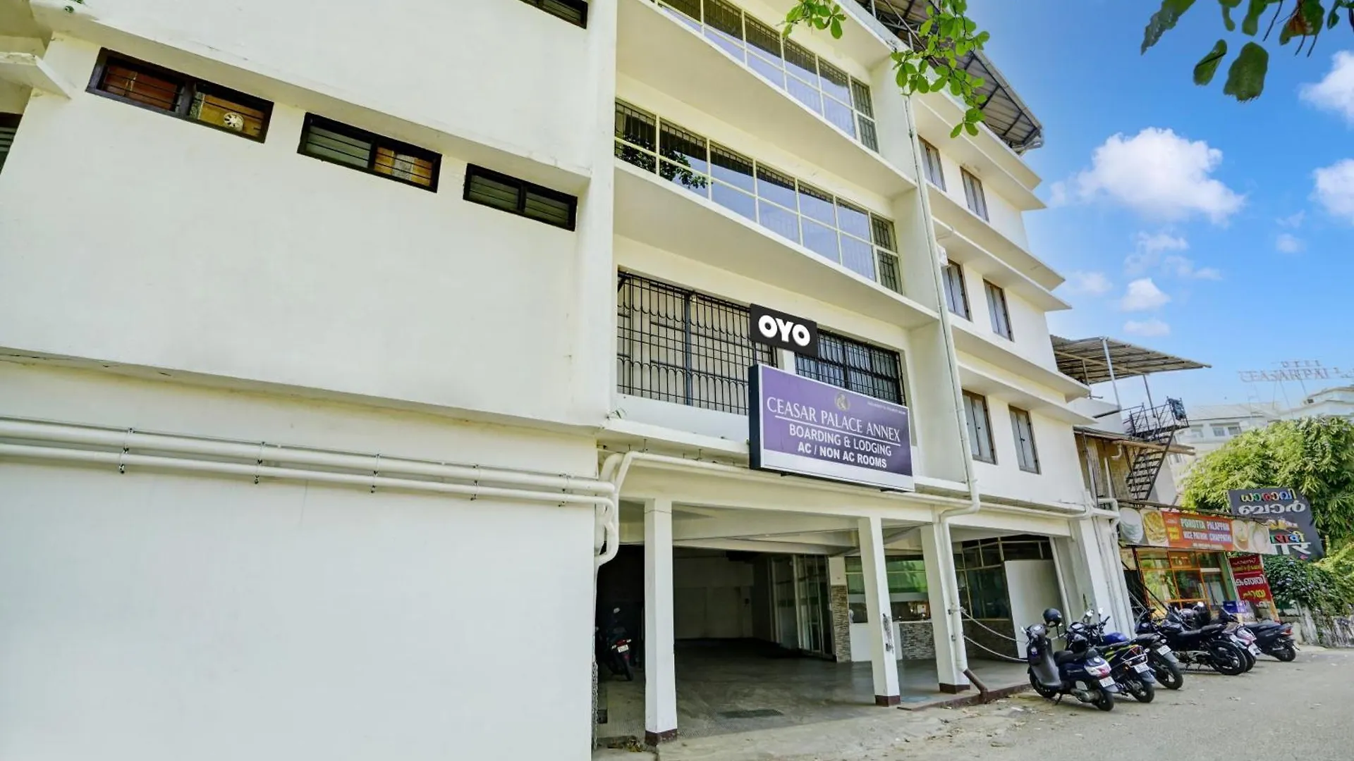 Super Hotel O Ceasar Palace Annex Thodupuzha 4*,