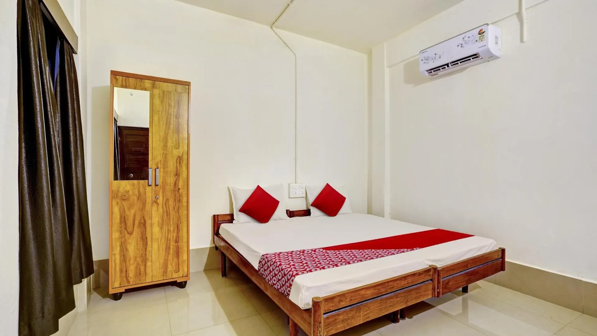 Super Hotel O Ceasar Palace Annex Thodupuzha 4*,  Индия