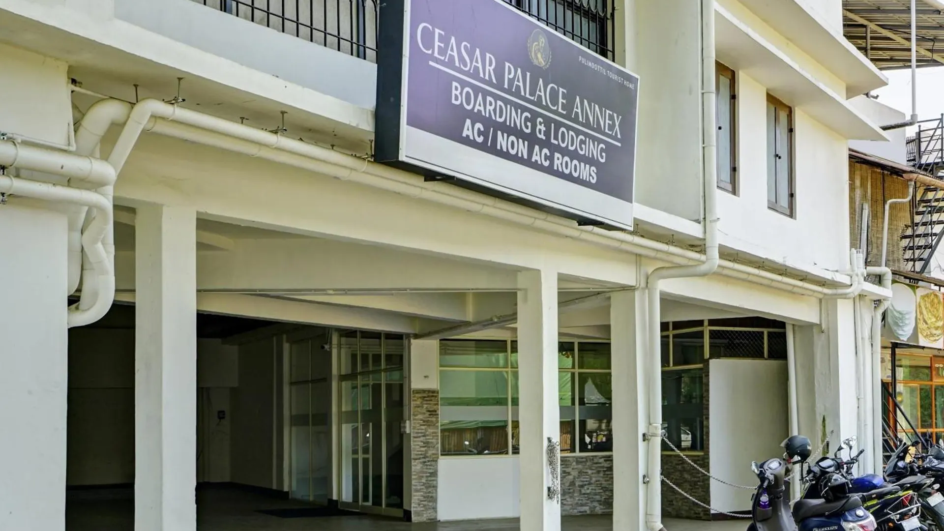 Super Hotel O Ceasar Palace Annex Thodupuzha